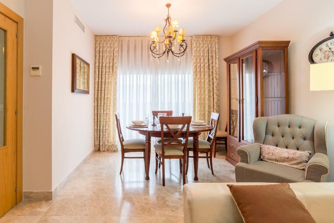 Keywise Perfect Location Next To Maria Zambrano Station, Central , Beach ,Pool And Free Parking Málaga Exterior foto